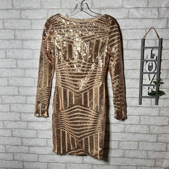 O. Vianca long sleeve sequined back cut out mini dress size M - Picture 1 of 12